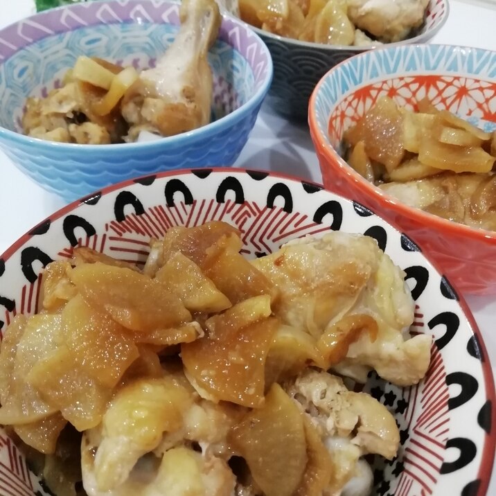 フライパンで簡単！鶏手羽元と大根の煮物